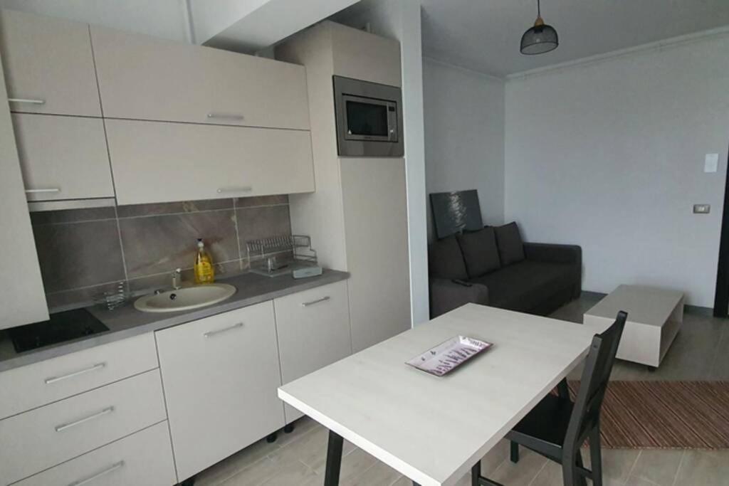 Zian'S Studio Mamaia Nord Beach Resort Năvodari Esterno foto